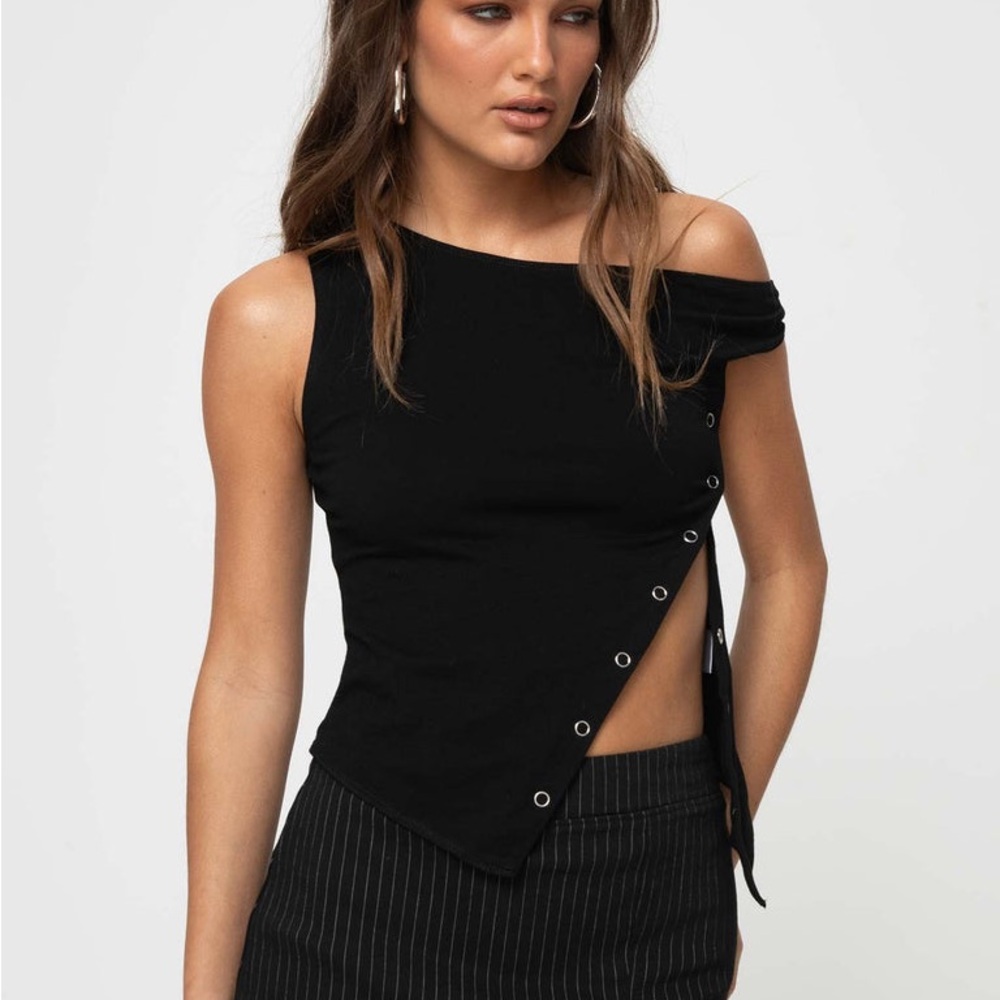 Princess Polly Karre off the shoulder top